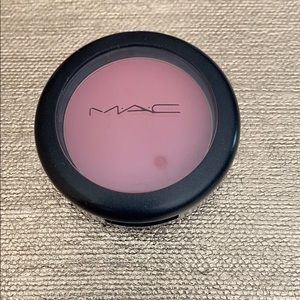MAC Powder Blush in Dame